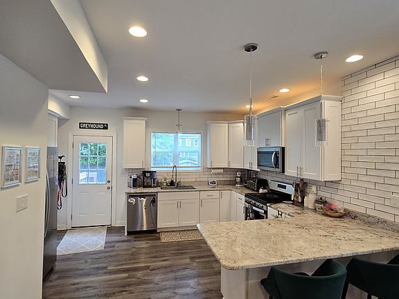 2nd image of 1107 N 33rd St