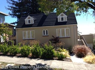 2576 Hilgard Ave, Berkeley, CA 94709