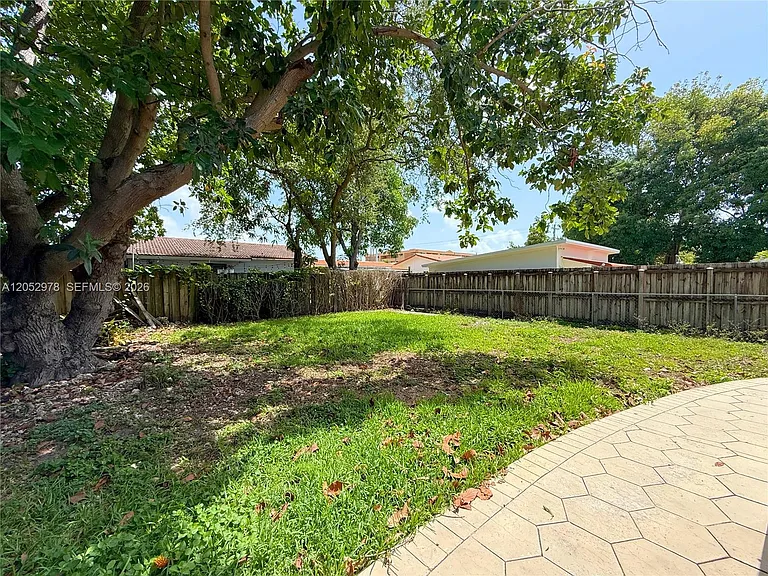 3123 SW 25th Ter #FRONT — Photo 20