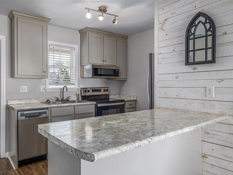 Baytree Ridge — Photo 1