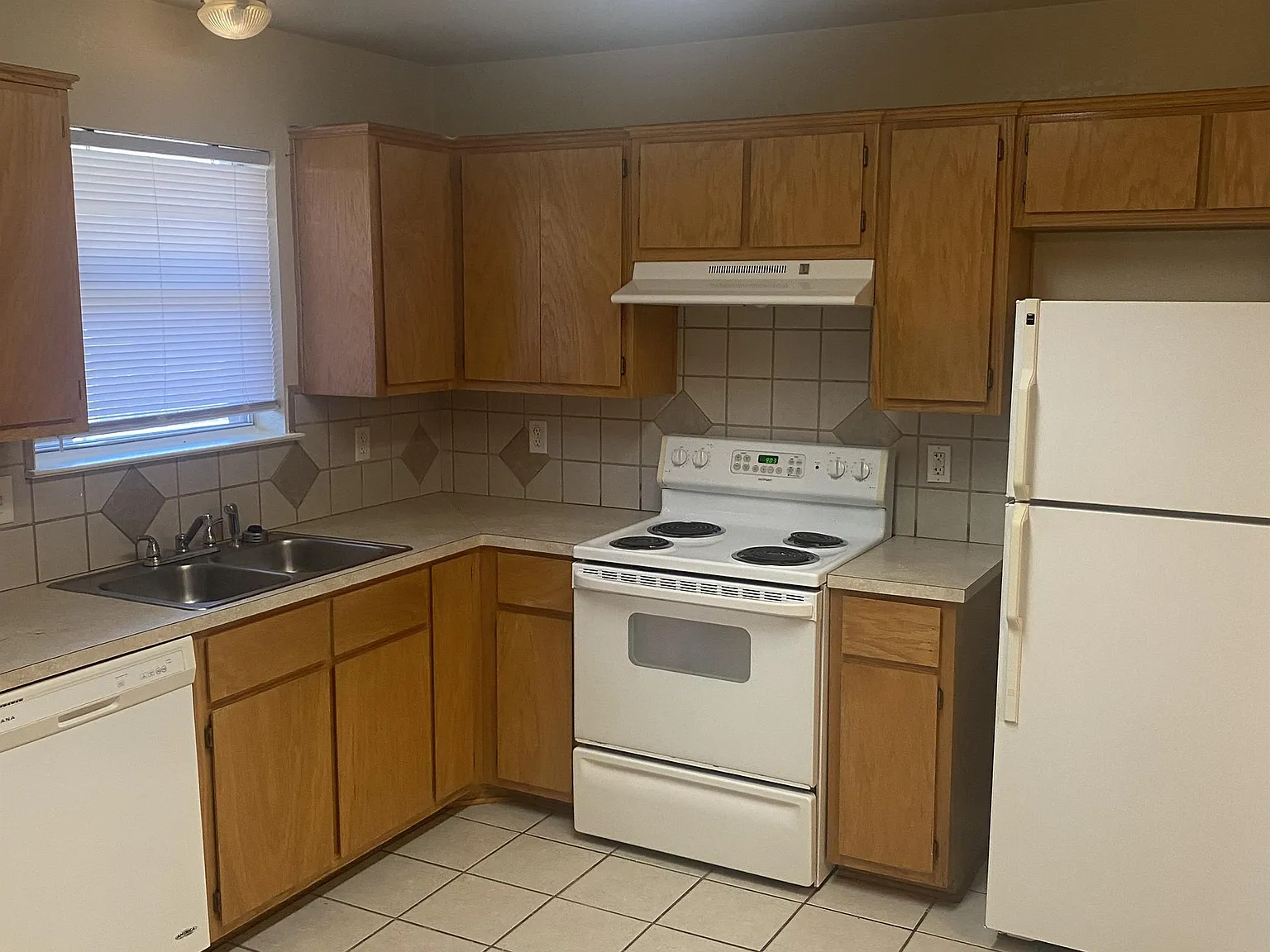 3110 Bachelor Button Boulevard - A — Photo 3