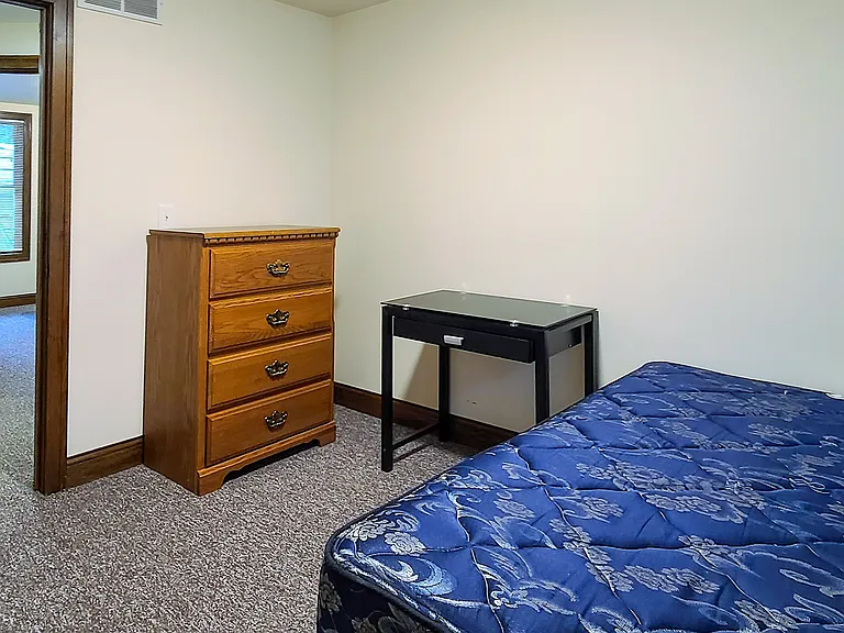 1319 Forest Ct — Photo 20