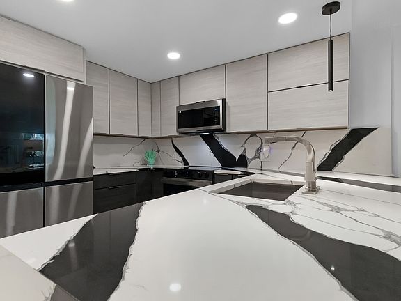 5th image of 3004 NE 5th Terrace NE Apt 210c