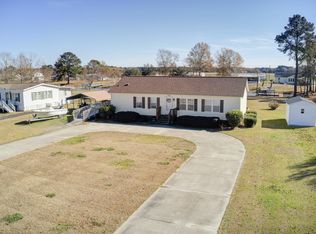 1058 Grove St, Summerton, SC 29148