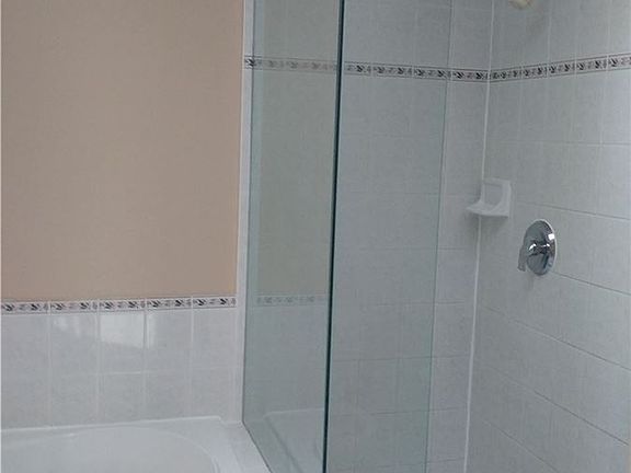 2nd image of 17 Estoril Ter