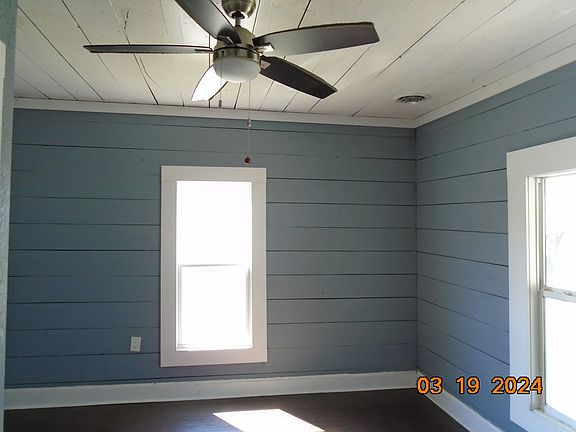4th image of 358 S Kentucky Ave