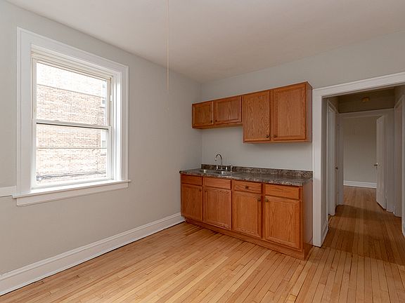 2nd image of 4209 W Fullerton Ave APT 1A