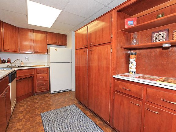 2nd image of 644 Turtle Creek South Dr APT 3