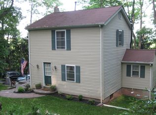 25 Cherryville Rd, Flemington, NJ 08822