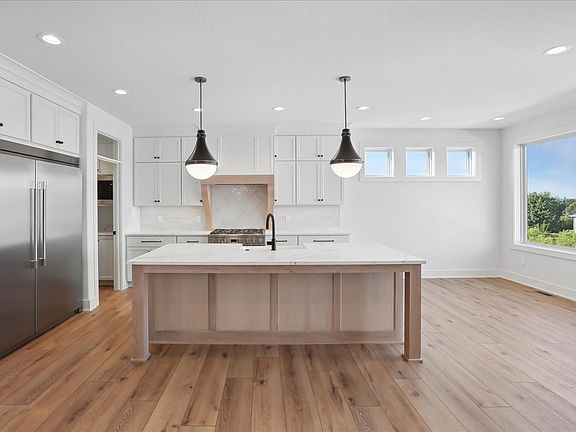 5th image of 1249 S 92nd St