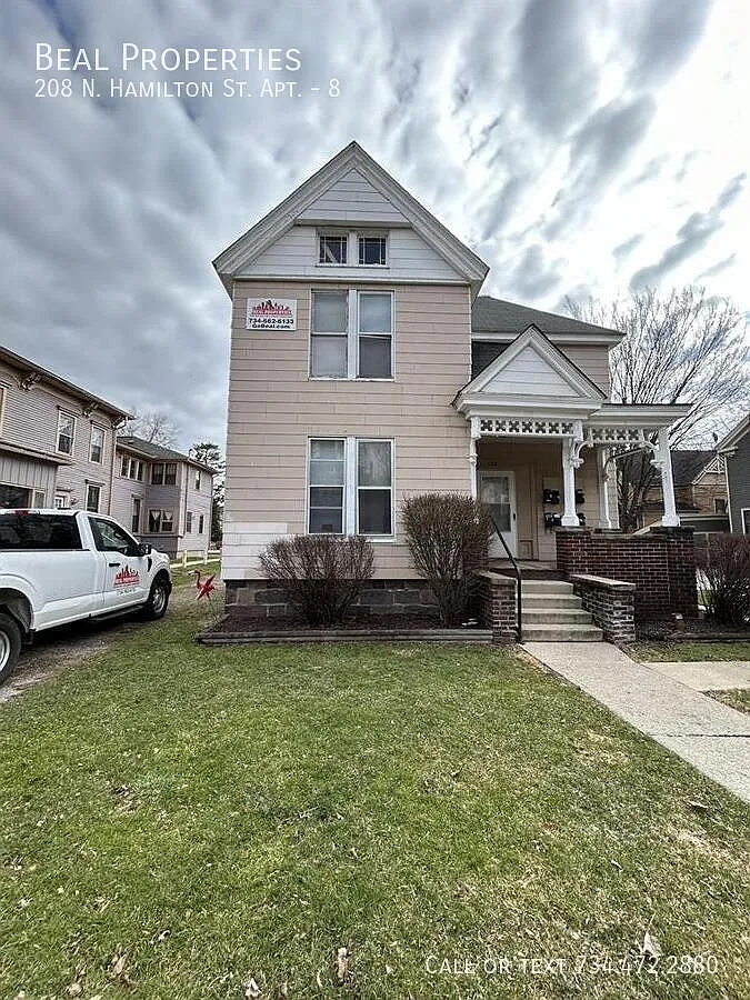 Building Photo - 208 N Hamilton St #8