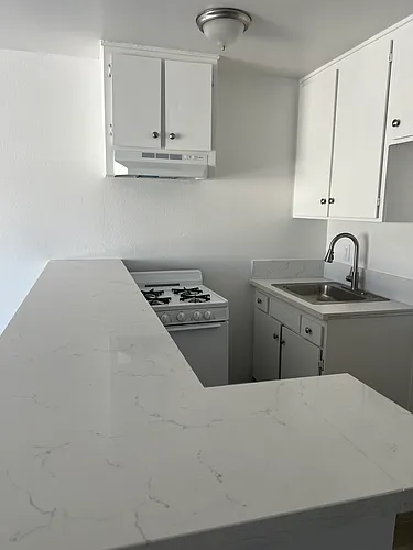 18366 Collins St Photo 1