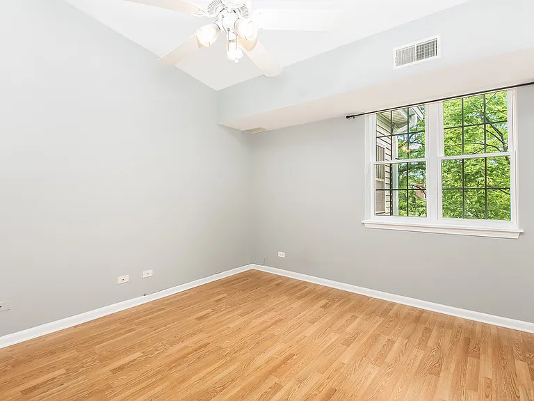 798 N Gary Ave #210 — Photo 9