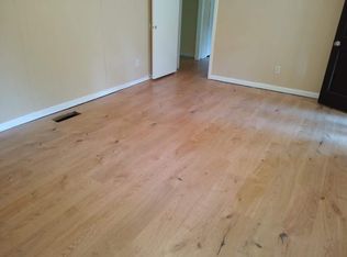 392 Hog Liver Rd, Carrollton, GA 30117