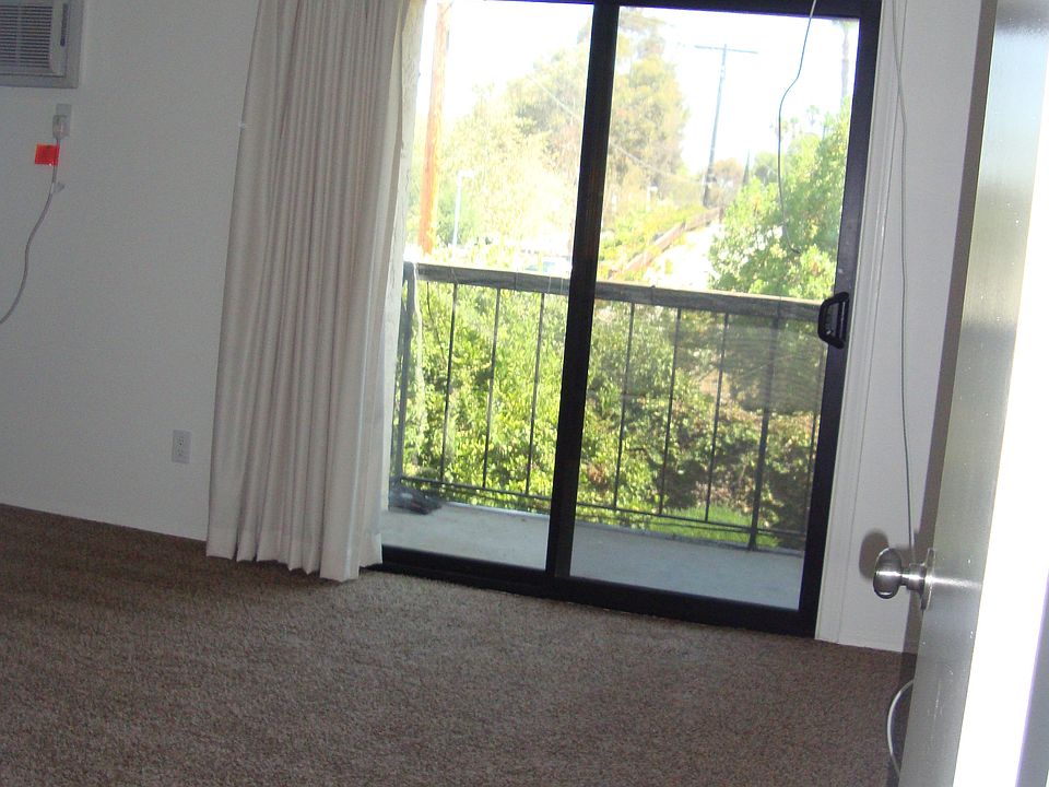 2nd image of 5545 Kiowa Dr APT 4