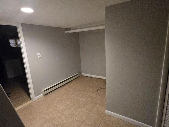 5th image of 540 14th St SE
