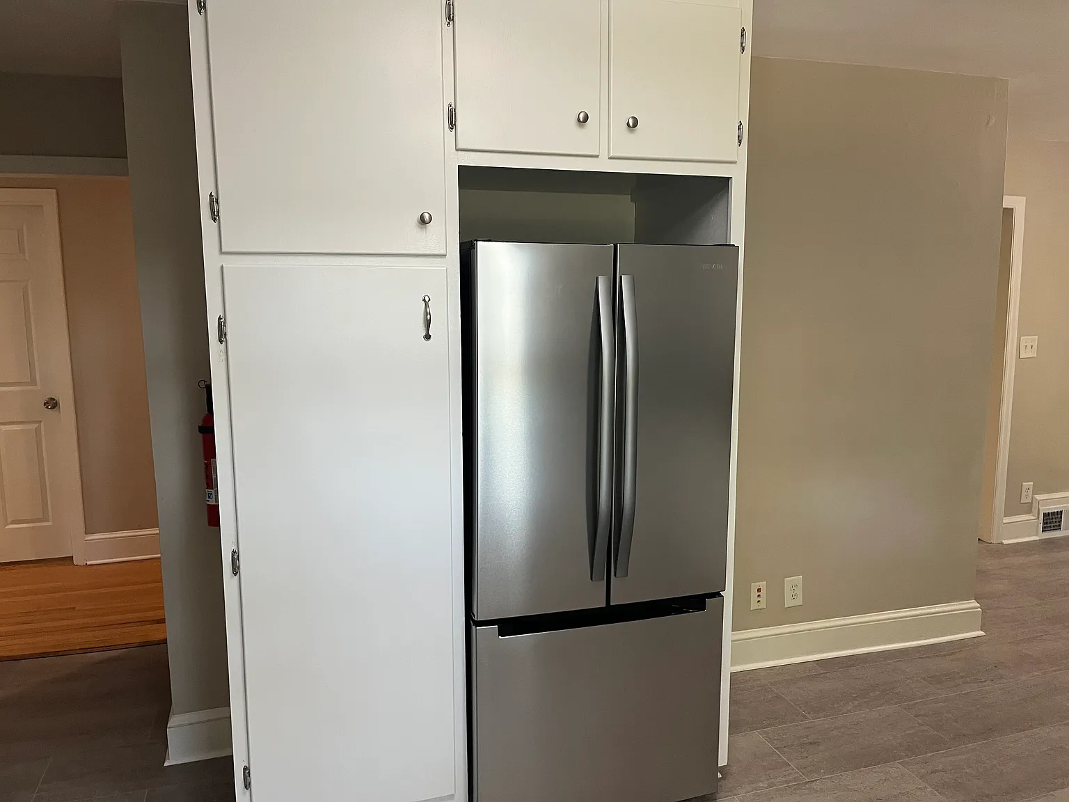 3 bed, 1370 sqft, $3,000 — Photo 4