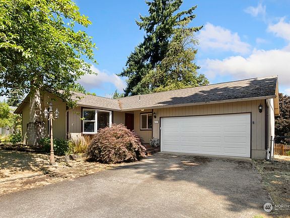2nd image of 4113 NE 44th Avenue