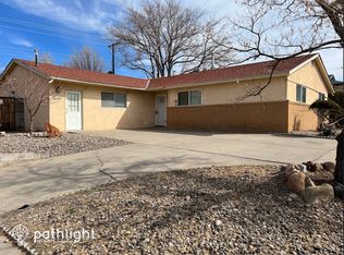 9101 La Barranca Ave NE, Albuquerque, NM 87111
