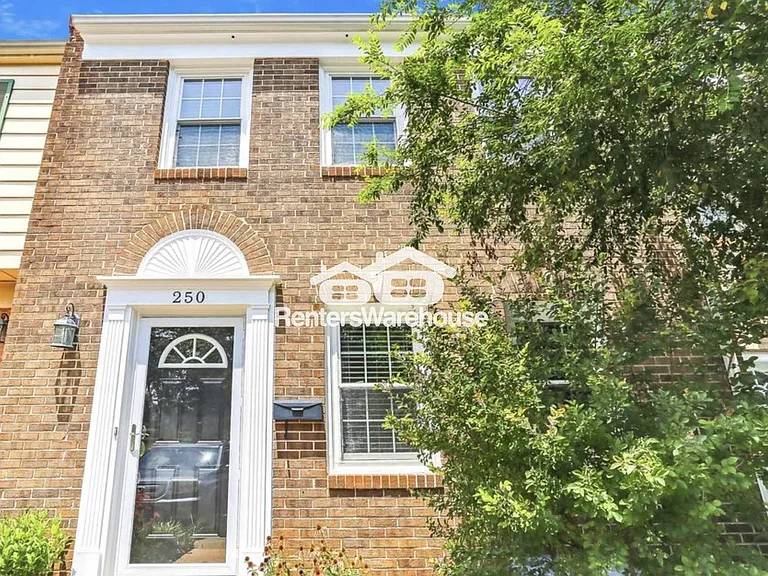 250 Gold Kettle Dr — Photo 1