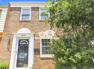 250 Gold Kettle Dr, Gaithersburg, MD 20878