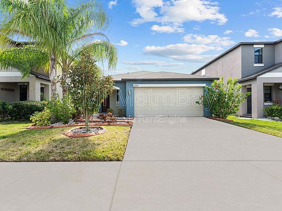 3rd image of 10208 Carloway Hills Dr