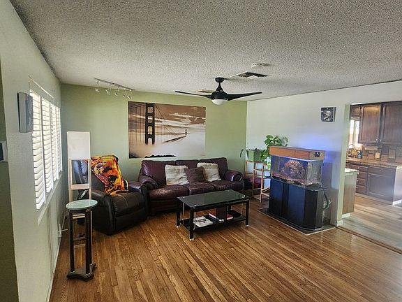 4th image of 1612 Ewing Cir