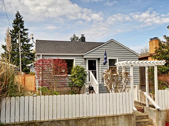 2nd image of 4833 50th Ave SW