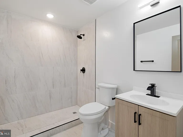 3931 Fairmount Ave #3 — Photo 5