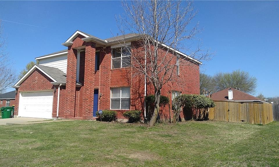 1st image of 813 Breanna Way
