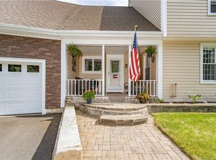 158 Merriman Rd, Windsor, CT 06095