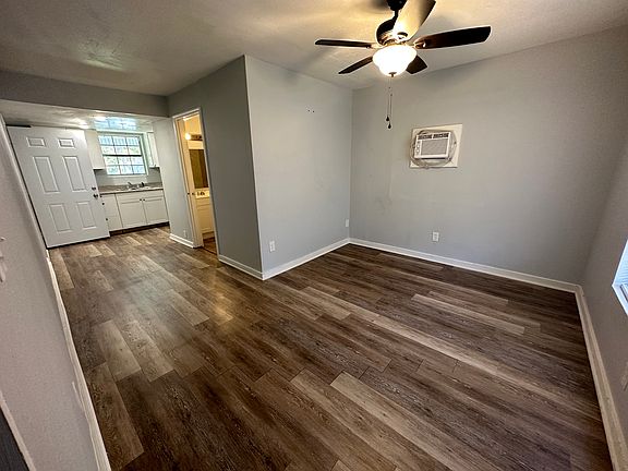 3rd image of 1859 Anna St #1