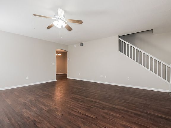 5th image of 11116 Newbridge Dr
