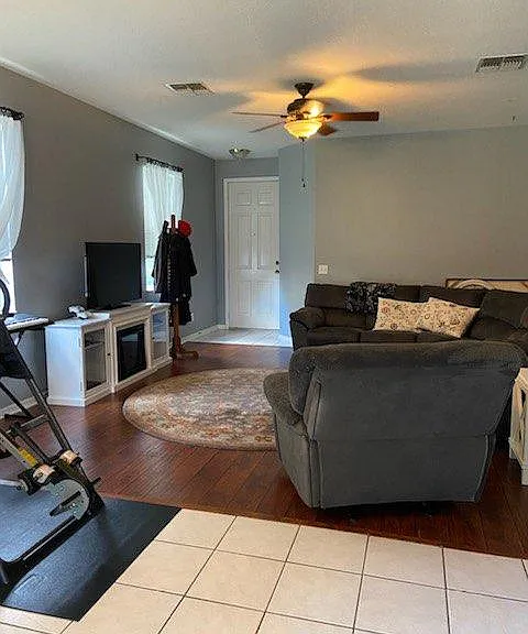 17551 Sandgate Ct — Photo 25