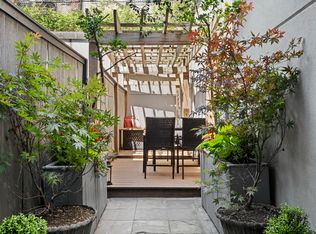 227 Maujer St APT 1A, Brooklyn, NY 11206
