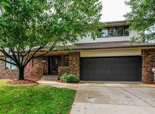 5308 Center St, West Des Moines, IA 50266