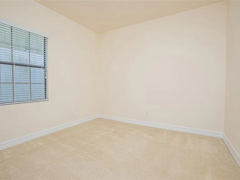 13130 Woodford St — Photo 12