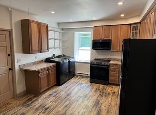 4 Mill St FLOOR 2, Mount Holly, NJ 08060