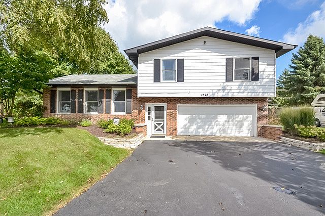 1st image of 4828 Dorothy Ct