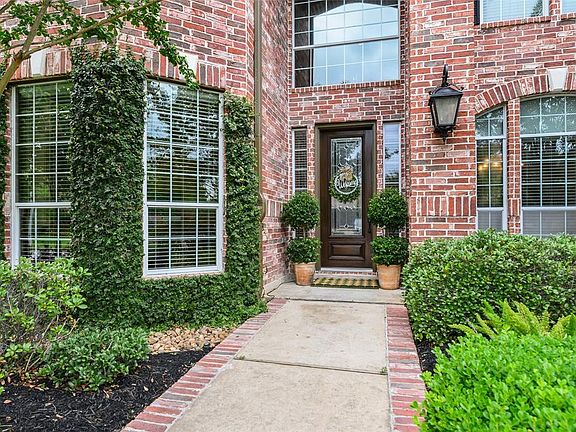 4th image of 13910 Rustic Hills Ln