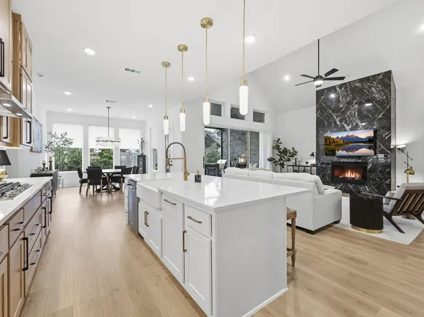 22089 Breakwater Ln, Porter, TX 77365