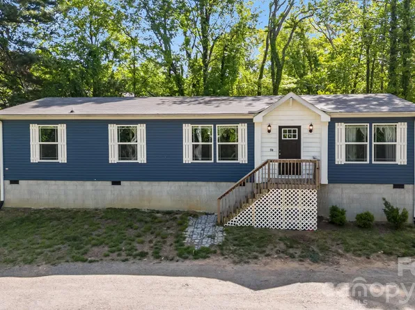 118 Bartram Way, Black Mountain, NC 28711
