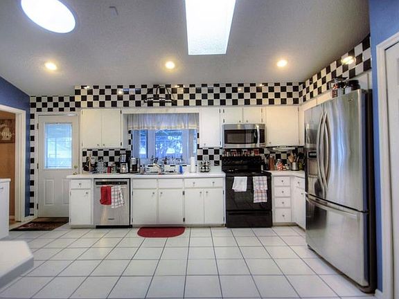 4th image of 4649 Suntree Blvd