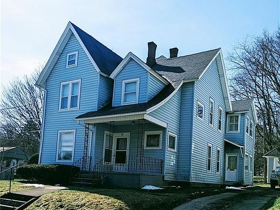 3rd image of 83 Bowen St