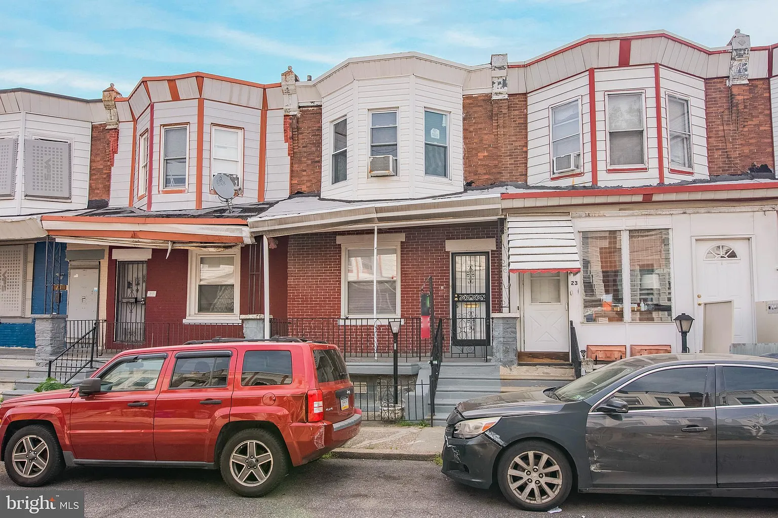 25 N Yewdall St photo 1