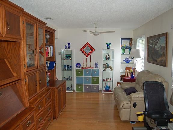 2nd image of 103 Margo Ln