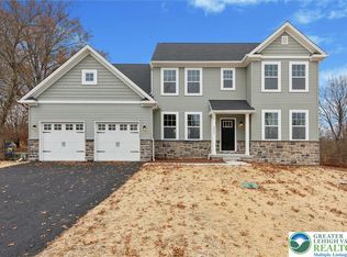 2803 N Charlotte St, Gilbertsville, PA 19525
