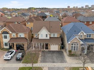 95 Nightstar Rd #E11, Toronto, ON M1X 1V7