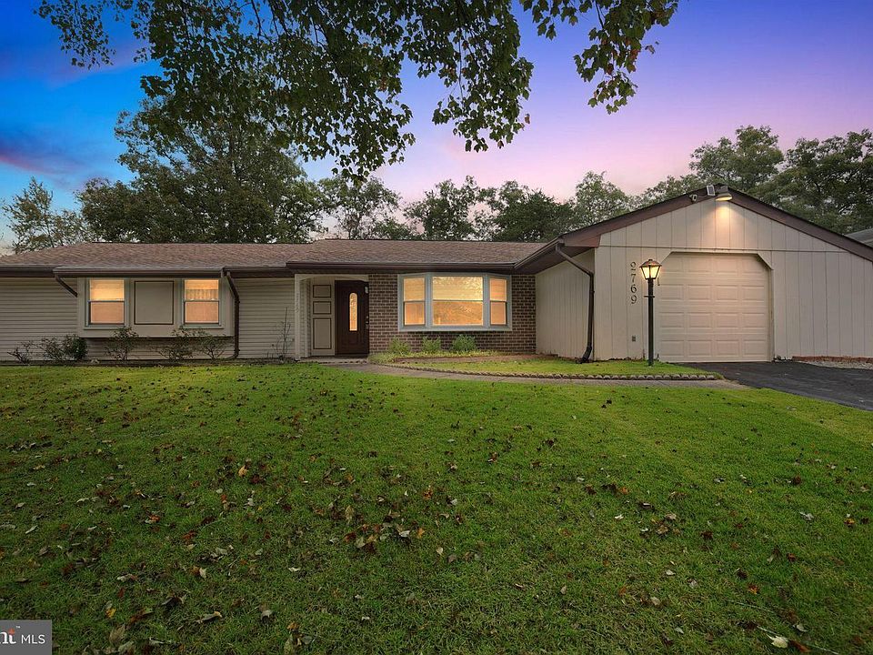 1st image of 2769 Pinewood Dr