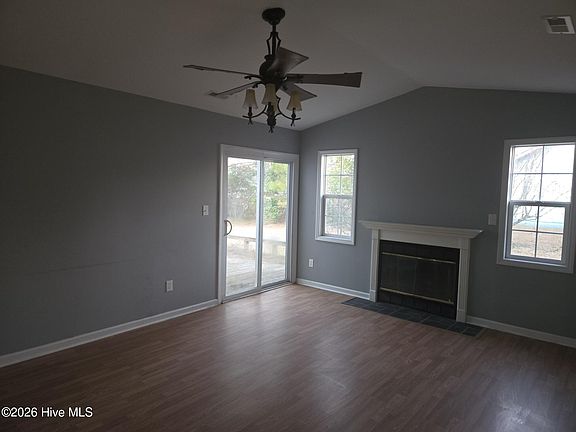 4th image of 442 Dion Drive